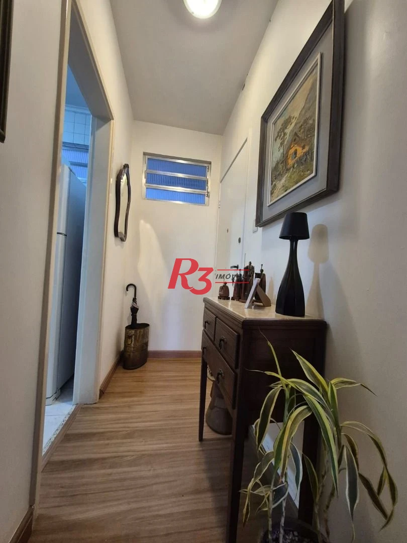 Oportunidade na orla da praia do Boqueirão, 1 quarto + dependência completa, 60 m², 1 vaga coletiva, 3 elevadores novos, elétrica do prédio nova!