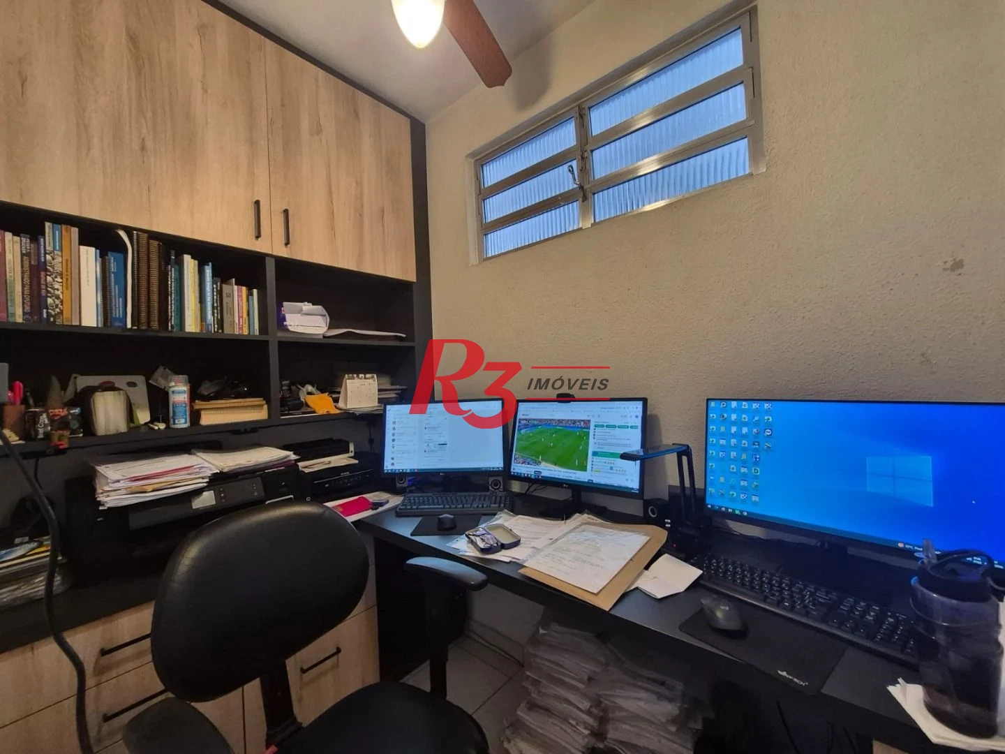 Oportunidade na orla da praia do Boqueirão, 1 quarto + dependência completa, 60 m², 1 vaga coletiva, 3 elevadores novos, elétrica do prédio nova!