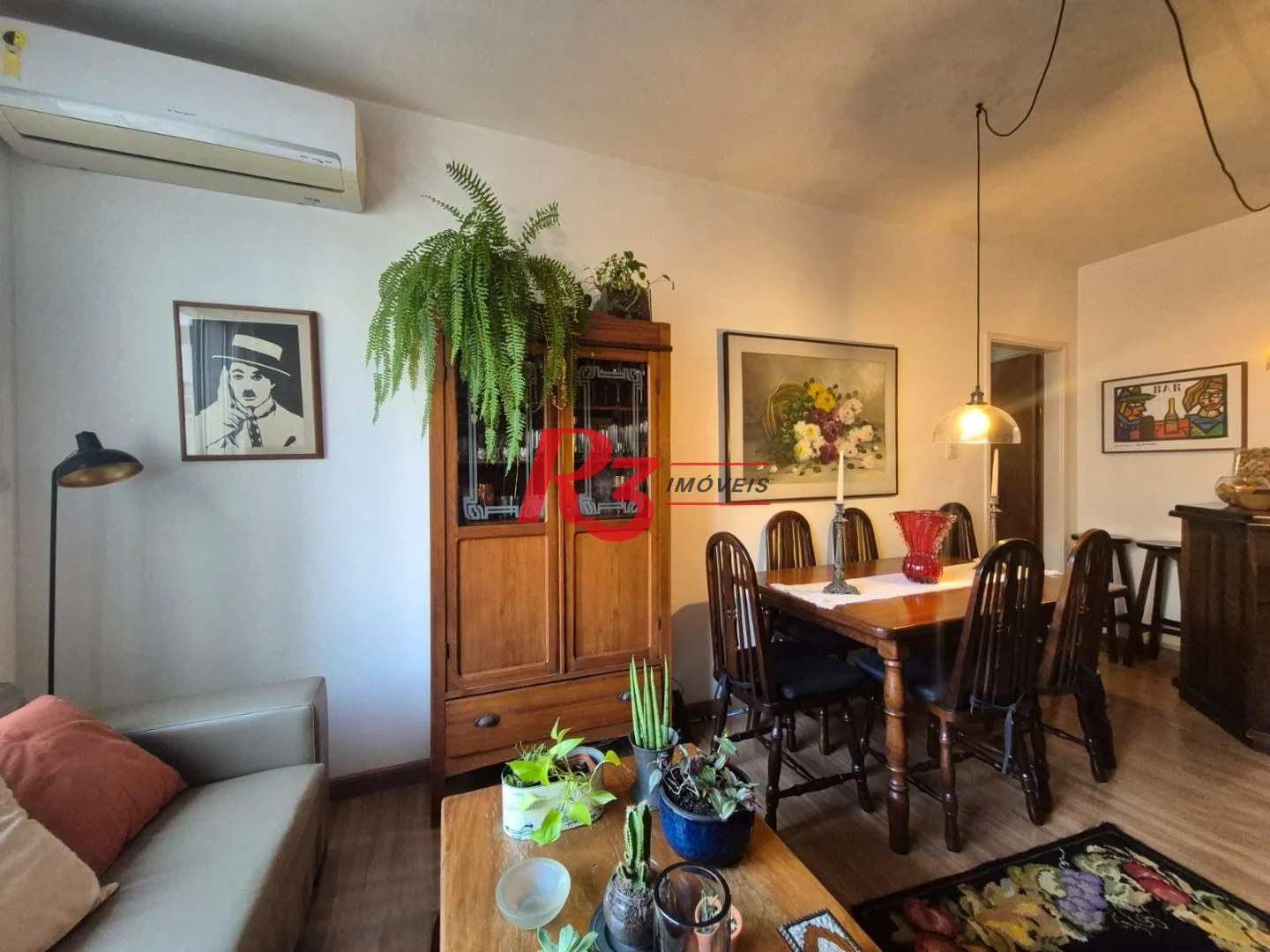 Oportunidade na orla da praia do Boqueirão, 1 quarto + dependência completa, 60 m², 1 vaga coletiva, 3 elevadores novos, elétrica do prédio nova!
