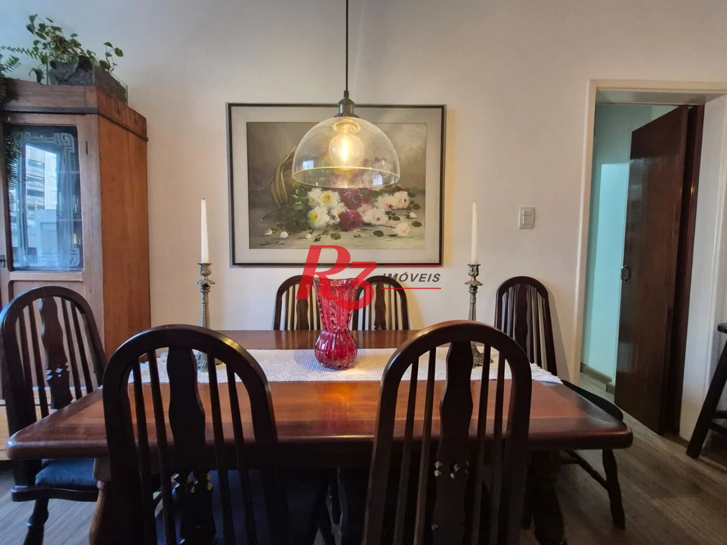 Oportunidade na orla da praia do Boqueirão, 1 quarto + dependência completa, 60 m², 1 vaga coletiva, 3 elevadores novos, elétrica do prédio nova!