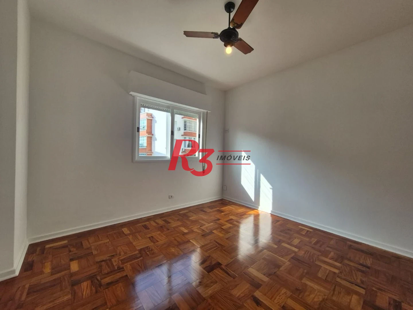 Apartamento com 3 dormitórios à venda, 146 m² por R$ 1.050.000,00 - Boqueirão - Santos/SP