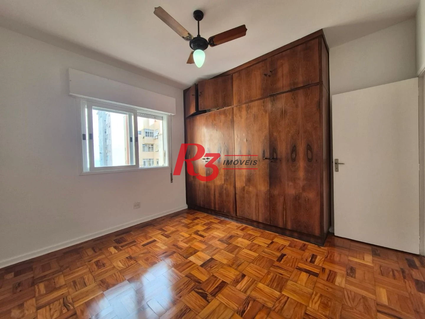 Apartamento com 3 dormitórios à venda, 146 m² por R$ 1.050.000,00 - Boqueirão - Santos/SP