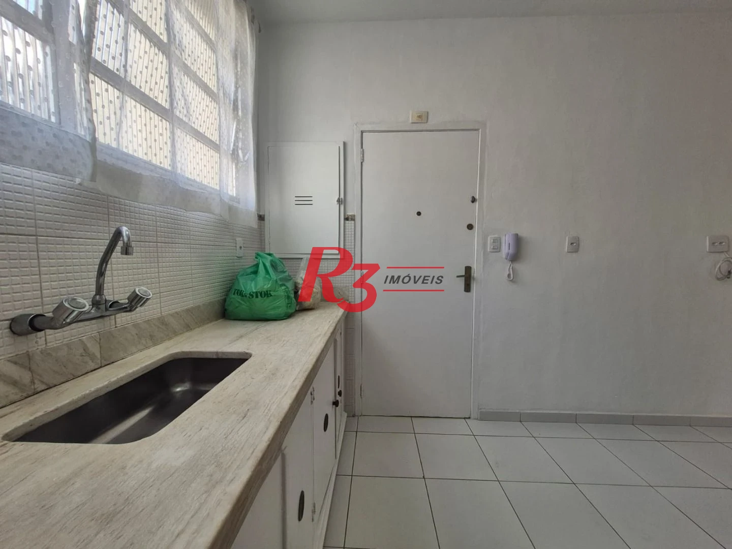 Apartamento com 3 dormitórios à venda, 146 m² por R$ 1.050.000,00 - Boqueirão - Santos/SP