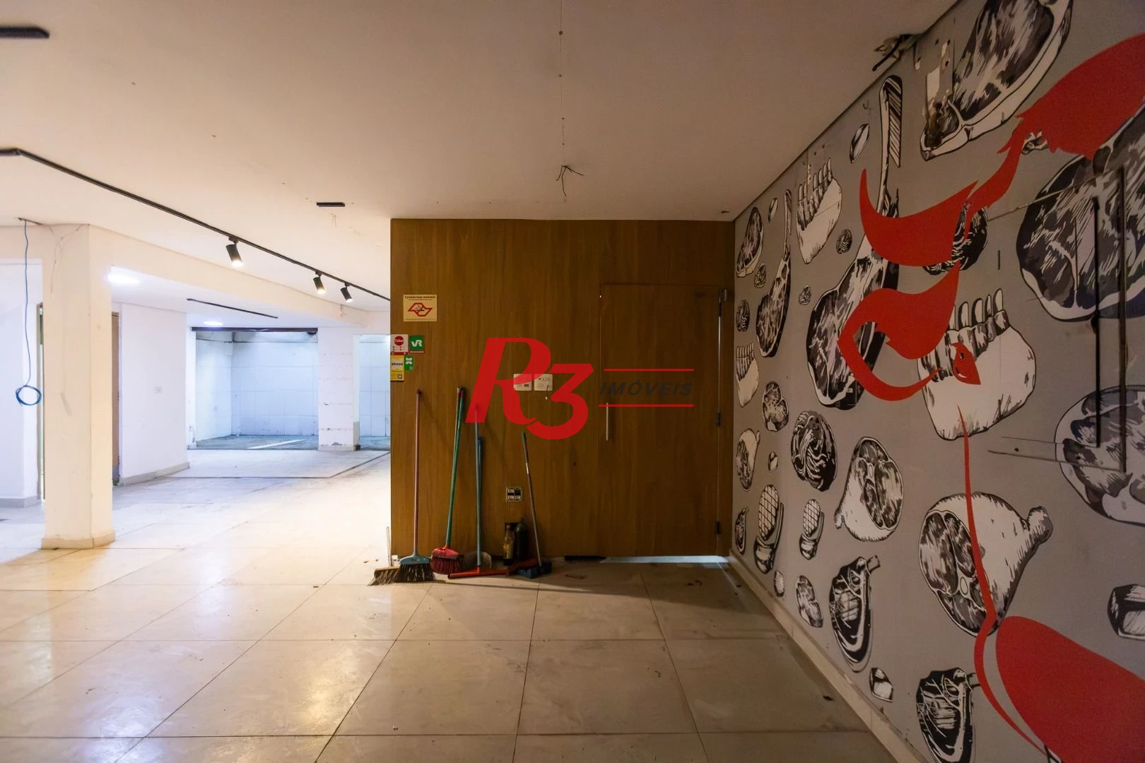Loja para alugar, 76 m² por R$ 6.000,00/mês - Embaré - Santos/SP