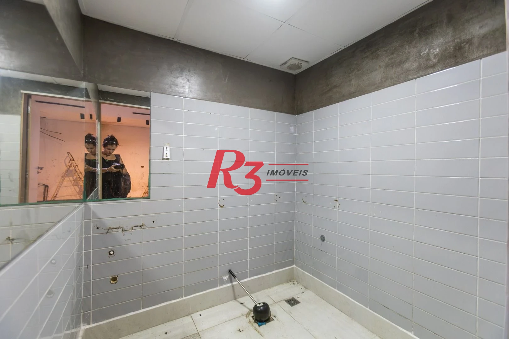 Loja para alugar, 76 m² por R$ 6.000,00/mês - Embaré - Santos/SP