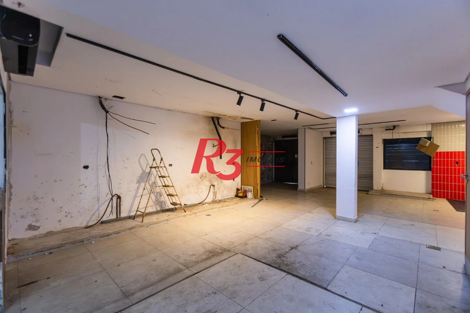 Loja para alugar, 76 m² por R$ 6.000,00/mês - Embaré - Santos/SP