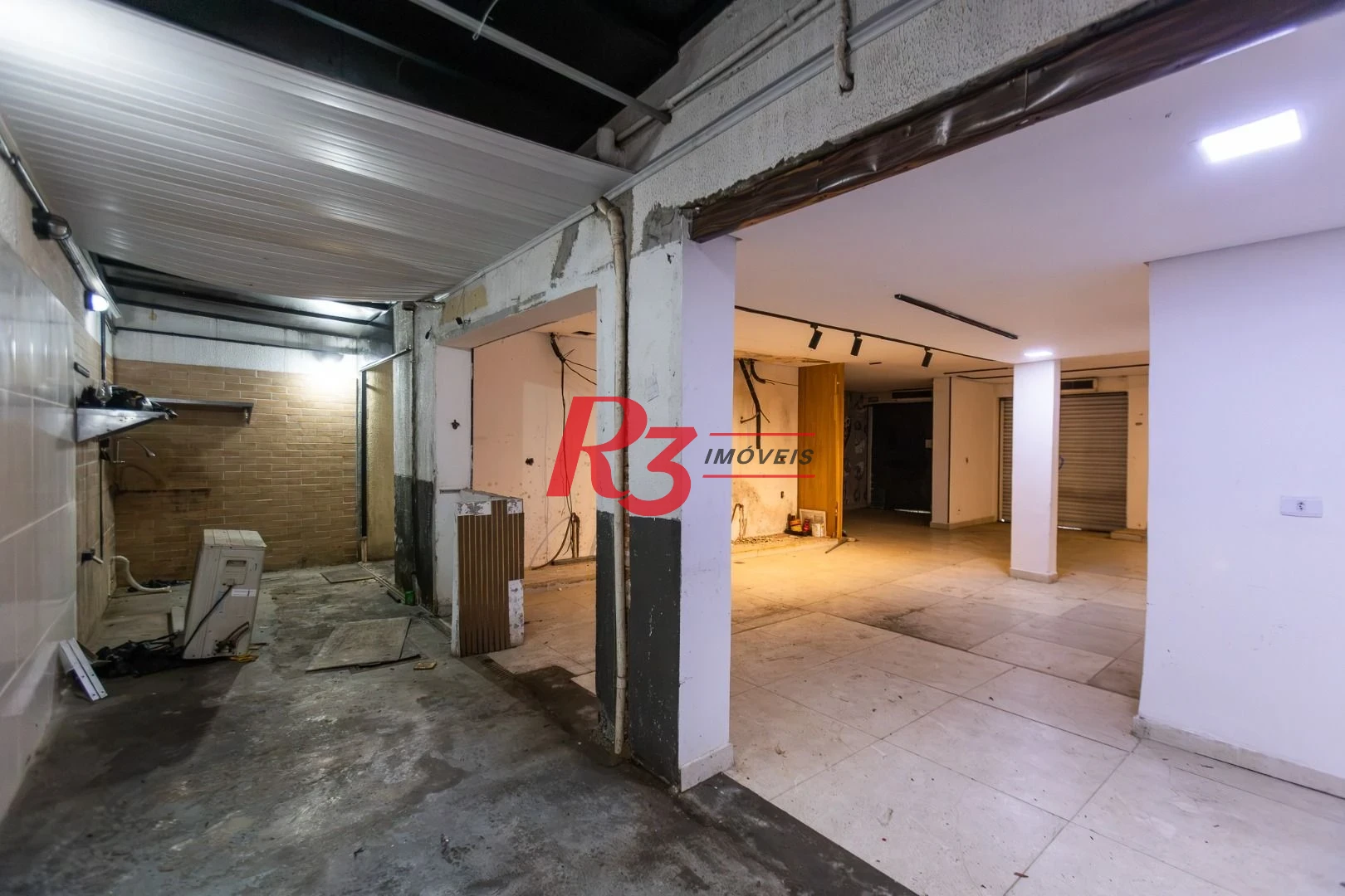 Loja para alugar, 76 m² por R$ 6.000,00/mês - Embaré - Santos/SP