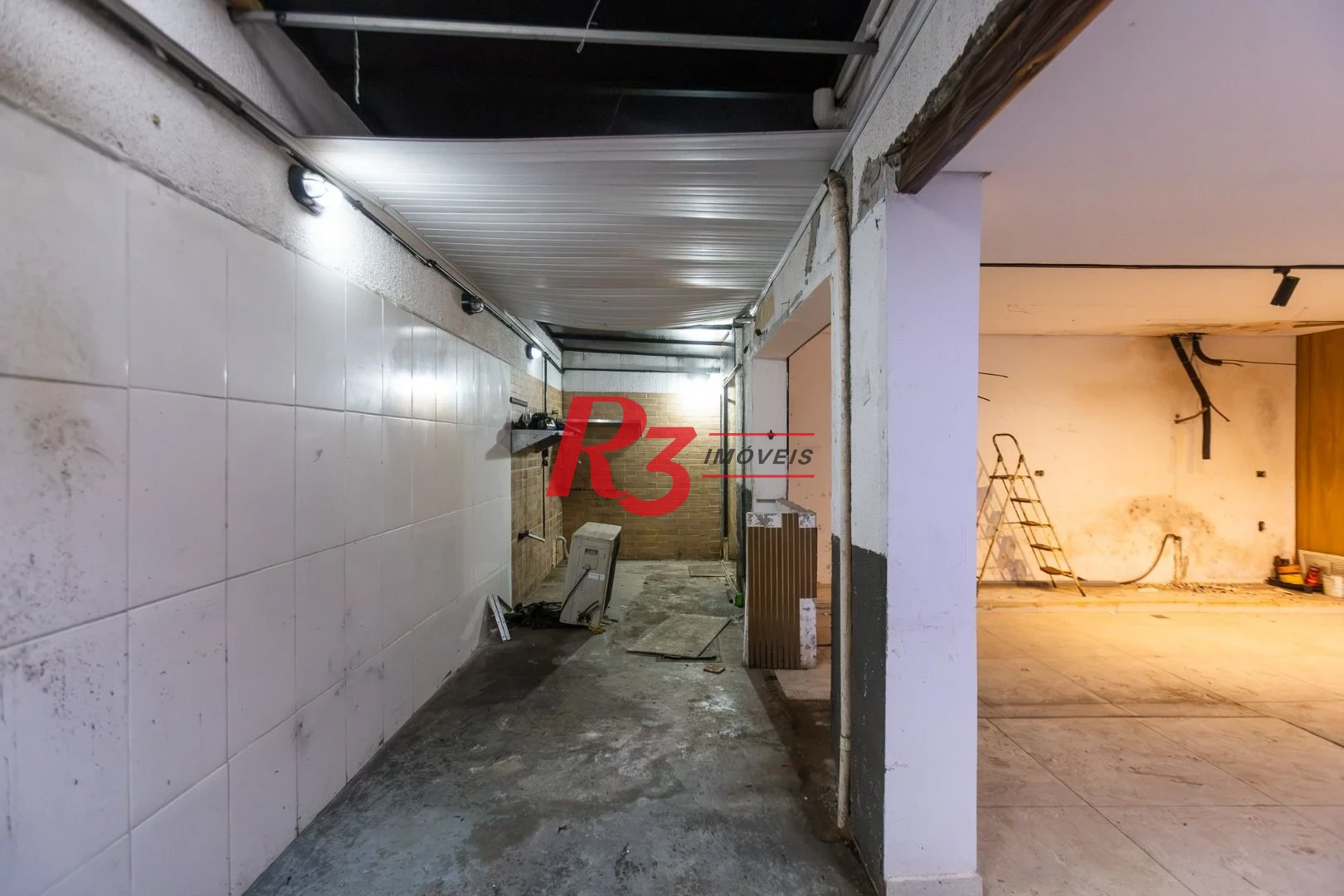 Loja para alugar, 76 m² por R$ 6.000,00/mês - Embaré - Santos/SP
