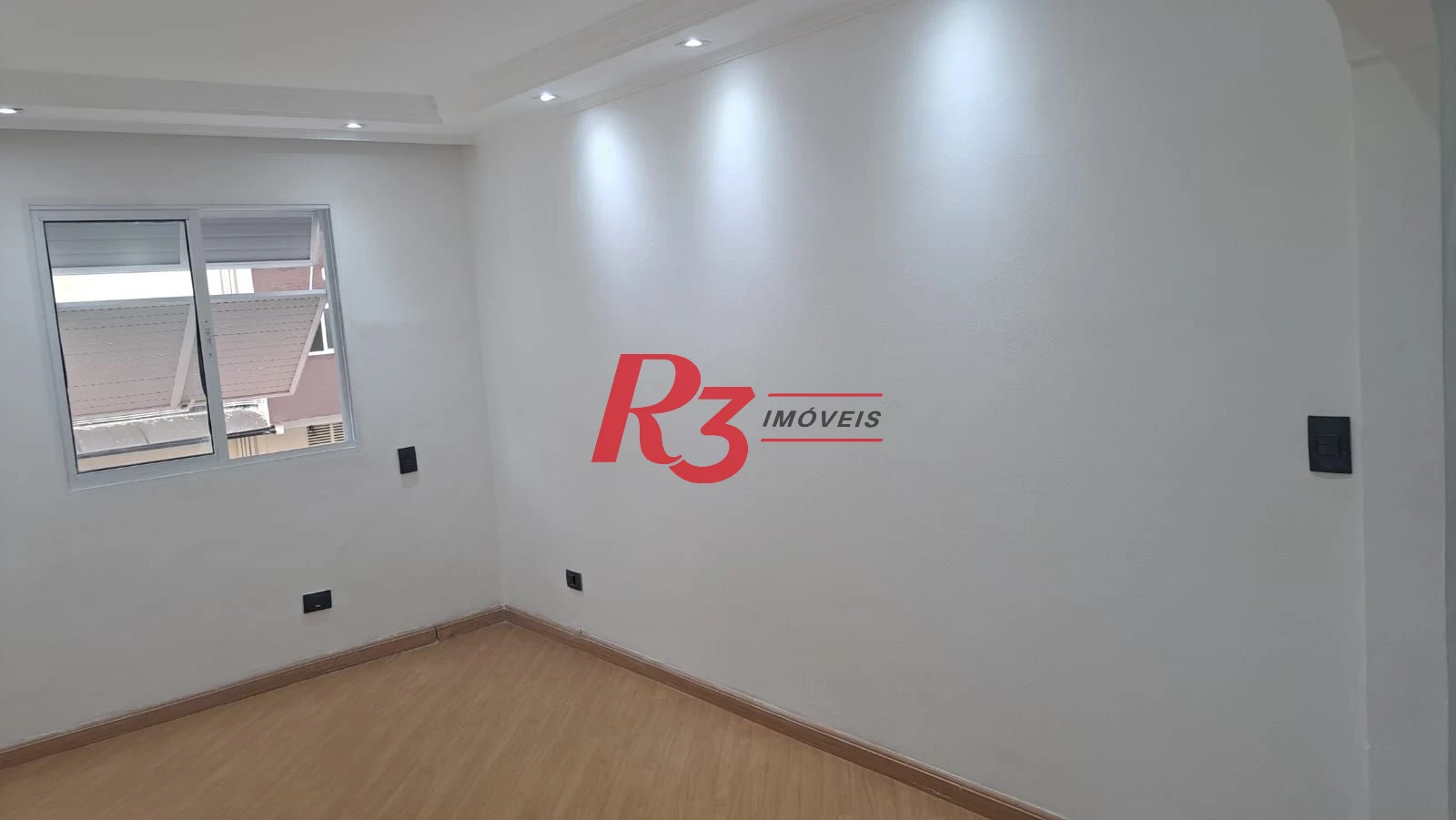 Apartamento com 3 dormitórios à venda, 75 m² por R$ 449.500,00 - Encruzilhada - Santos/SP