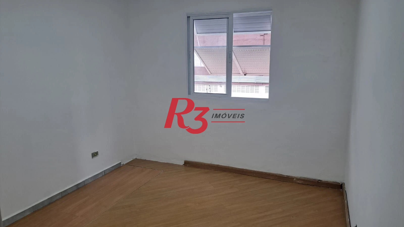 Apartamento com 3 dormitórios à venda, 75 m² por R$ 449.500,00 - Encruzilhada - Santos/SP