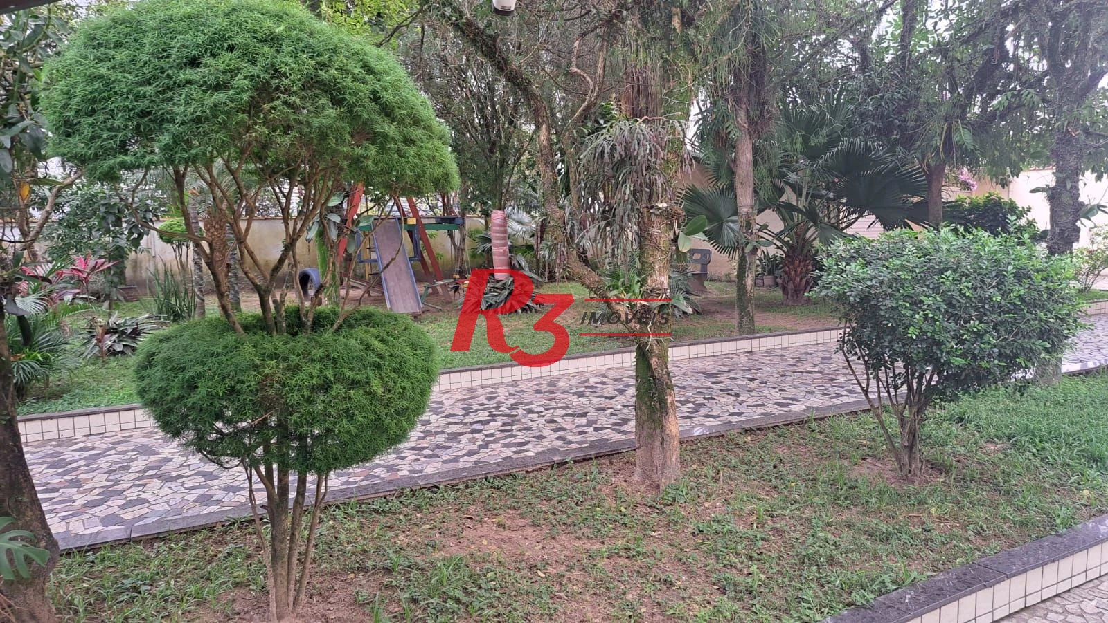 Apartamento com 3 dormitórios à venda, 75 m² por R$ 449.500,00 - Encruzilhada - Santos/SP