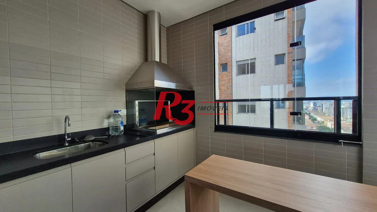 Apartamento com 1 dormitório para alugar, 55 m² por R$ 5.100,02/mês - Aparecida - Santos/SP