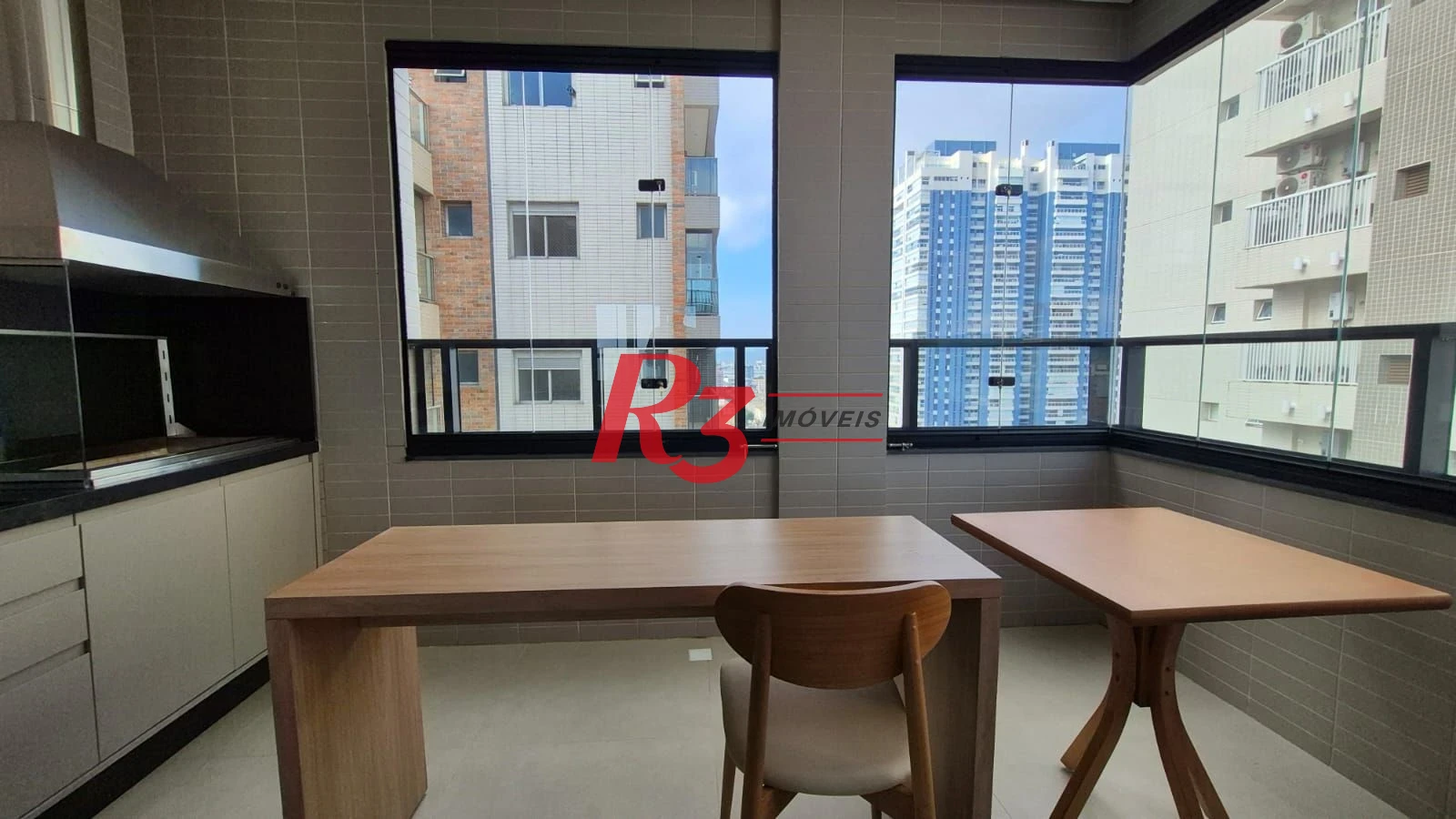 Apartamento com 1 dormitório para alugar, 55 m² por R$ 5.100,02/mês - Aparecida - Santos/SP