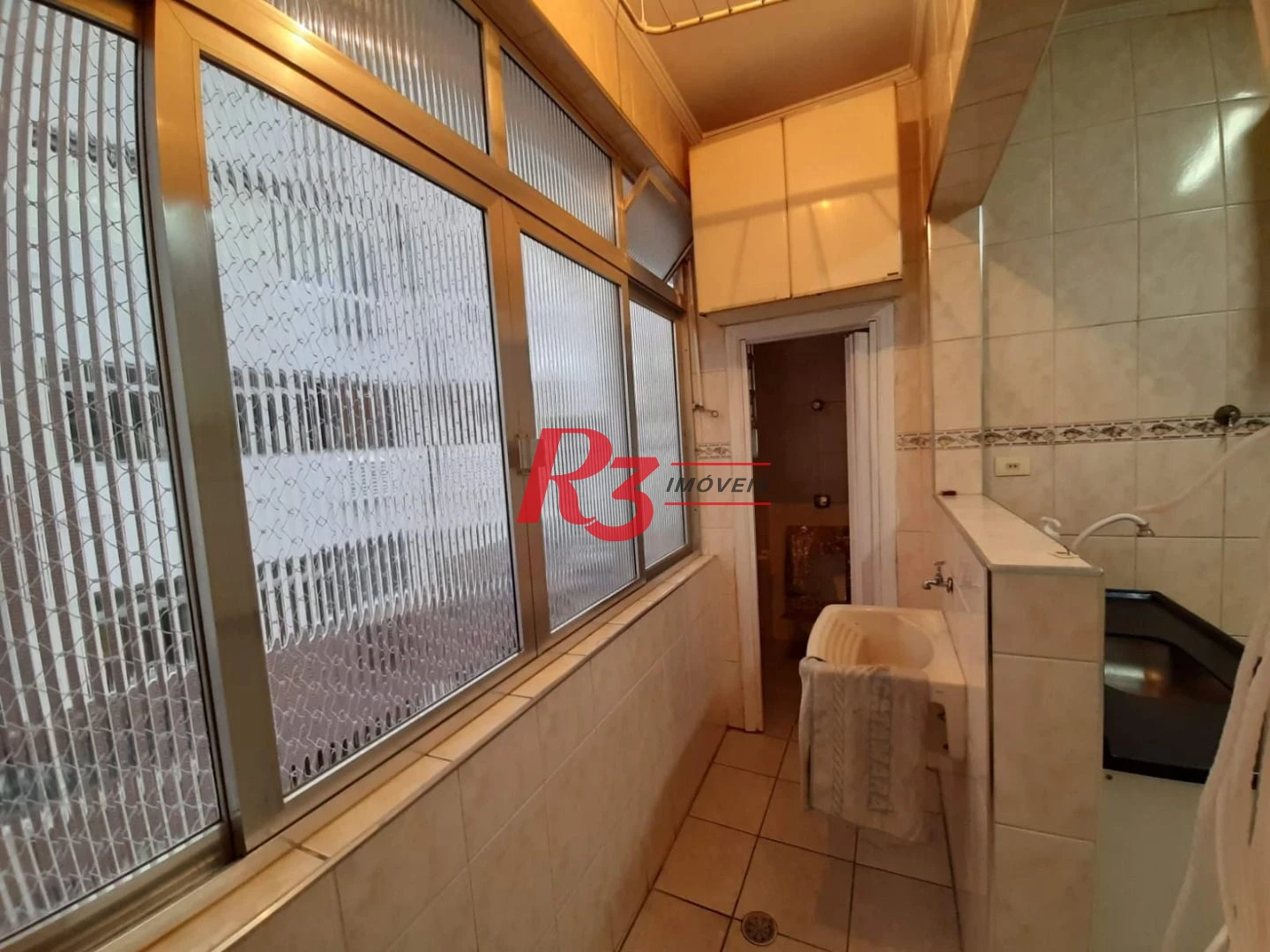 Apartamento com 2 dormitórios à venda, 78 m² por R$ 429.990,00 - Gonzaga - Santos/SP