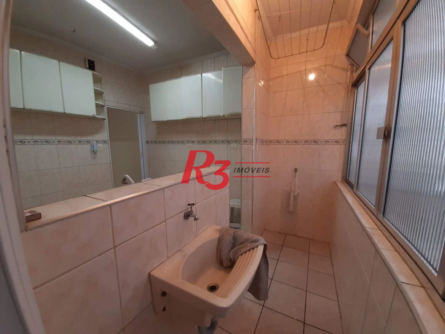Apartamento com 2 dormitórios à venda, 78 m² por R$ 429.990,00 - Gonzaga - Santos/SP