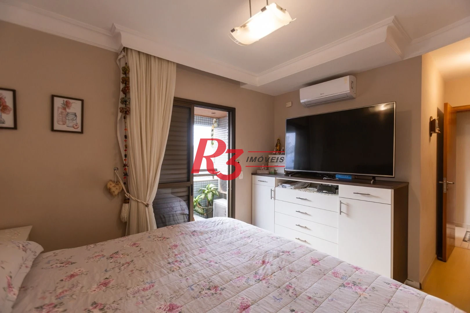 Apartamento com 4 dormitórios à venda, 213 m² por R$ 2.890.000,00 - Boqueirão - Santos/SP