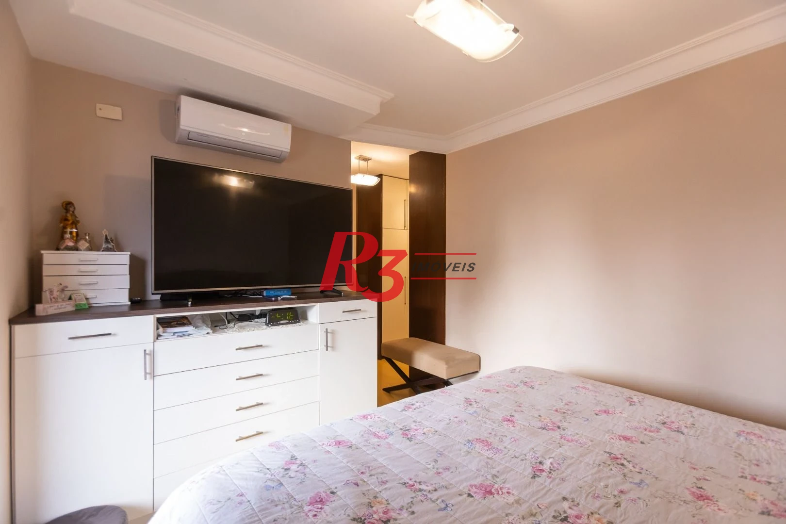 Apartamento com 4 dormitórios à venda, 213 m² por R$ 2.890.000,00 - Boqueirão - Santos/SP
