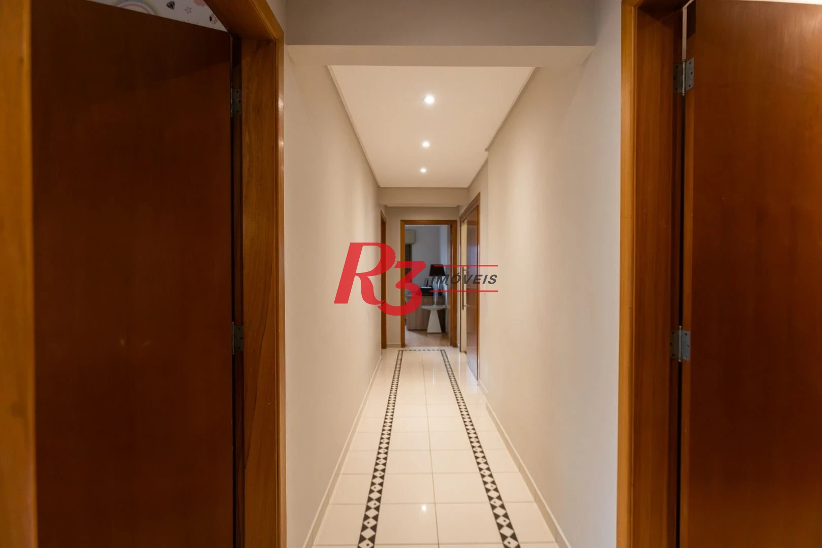Apartamento com 4 dormitórios à venda, 213 m² por R$ 2.890.000,00 - Boqueirão - Santos/SP