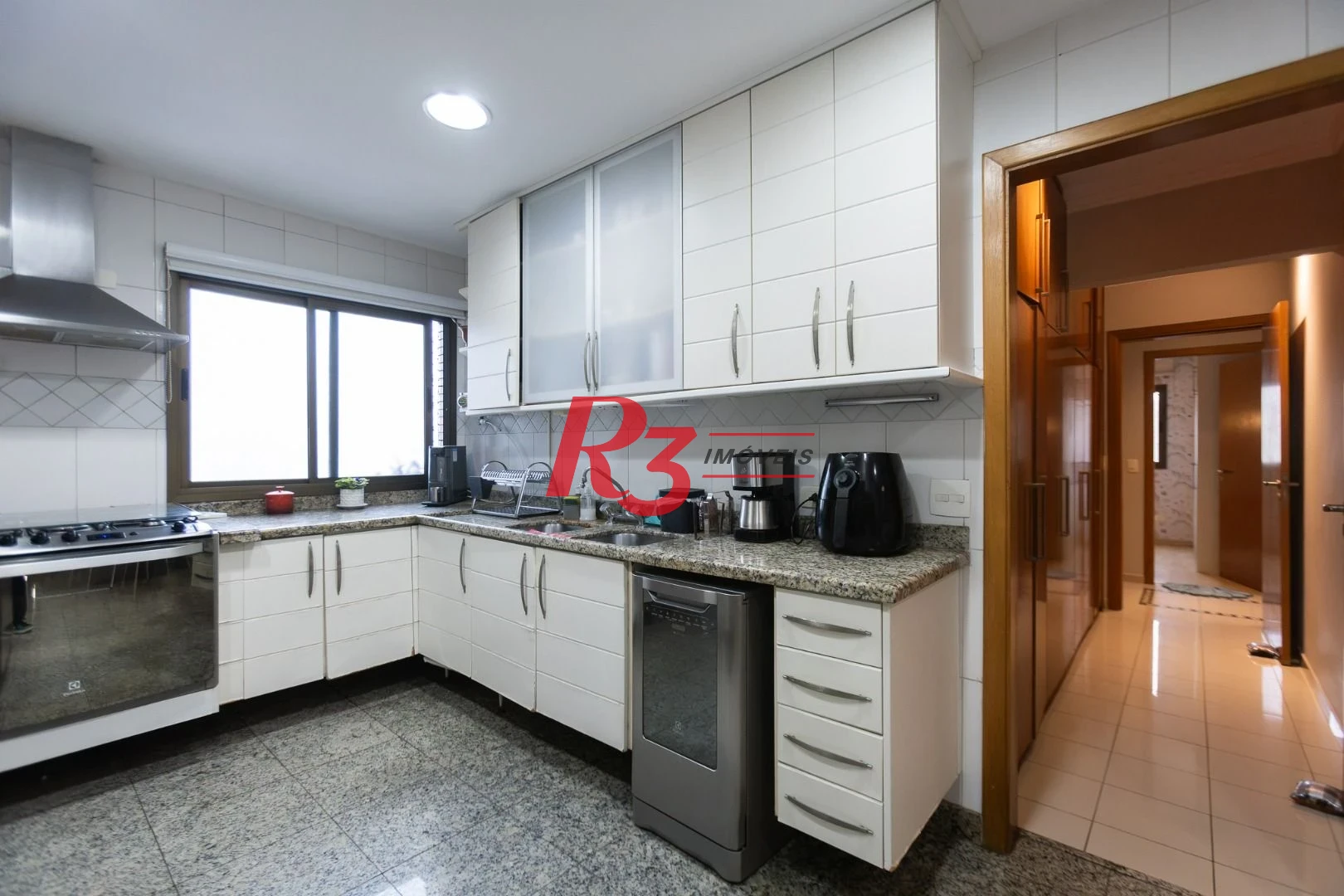 Apartamento com 4 dormitórios à venda, 213 m² por R$ 2.890.000,00 - Boqueirão - Santos/SP