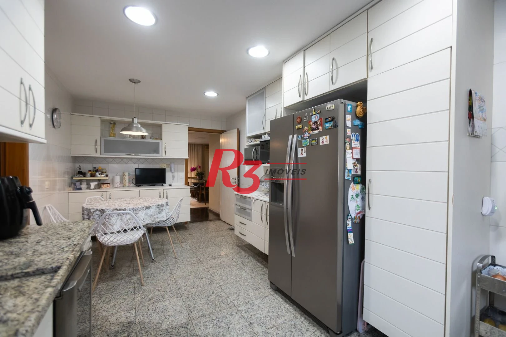 Apartamento com 4 dormitórios à venda, 213 m² por R$ 2.890.000,00 - Boqueirão - Santos/SP