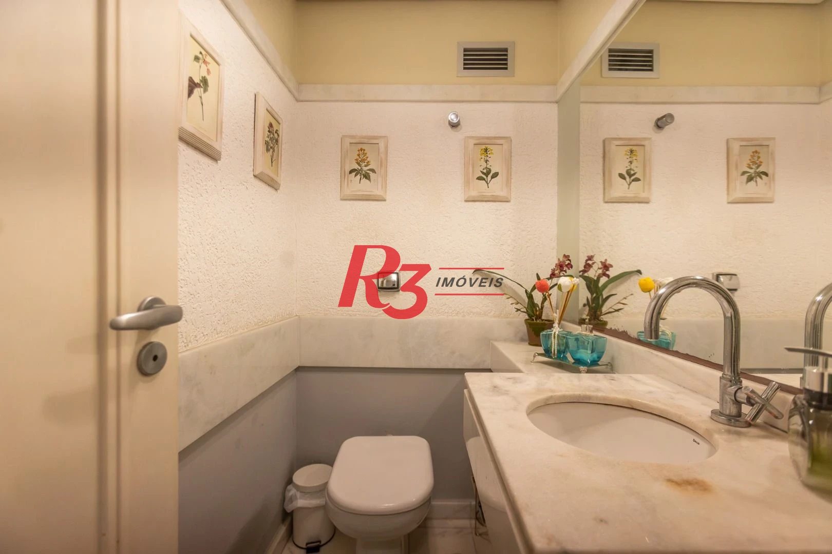 Apartamento com 4 dormitórios à venda, 213 m² por R$ 2.890.000,00 - Boqueirão - Santos/SP