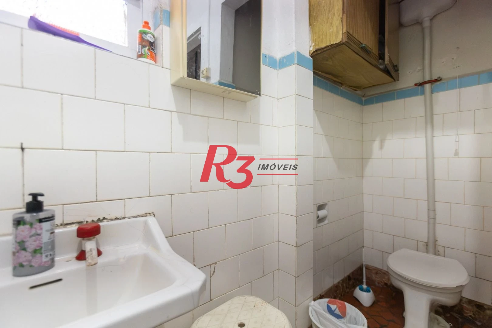 Casa com 2 dormitórios à venda, 157 m² por R$ 600.000,00 - Estuário - Santos/SP