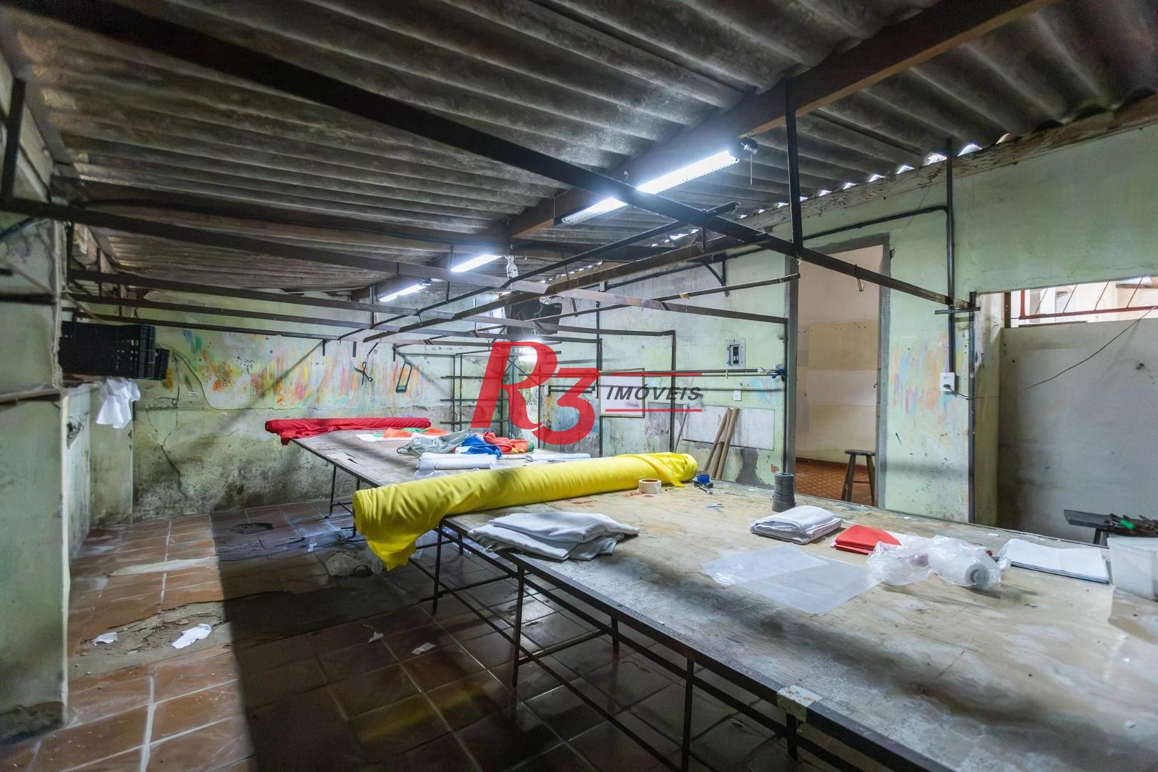 Casa com 2 dormitórios à venda, 157 m² por R$ 600.000,00 - Estuário - Santos/SP
