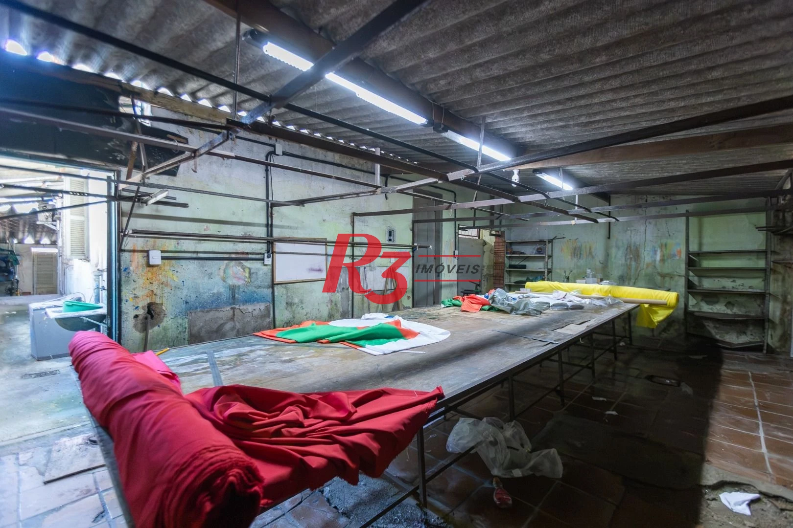 Casa com 2 dormitórios à venda, 157 m² por R$ 600.000,00 - Estuário - Santos/SP