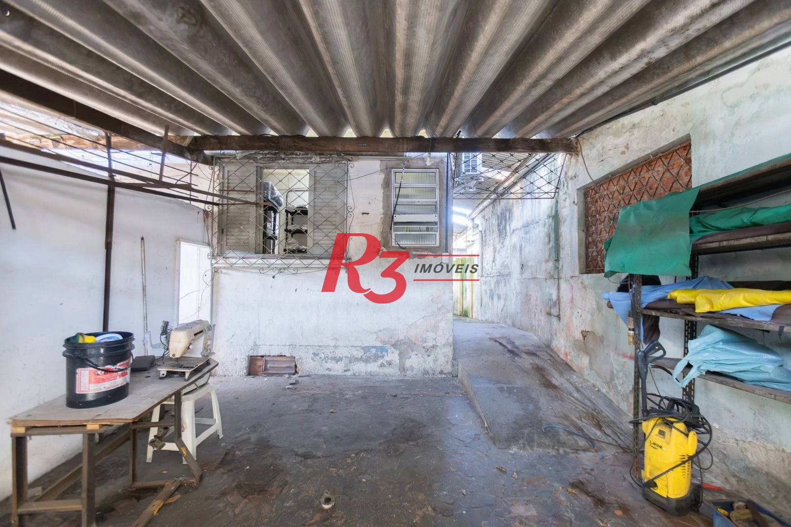 Casa com 2 dormitórios à venda, 157 m² por R$ 600.000,00 - Estuário - Santos/SP