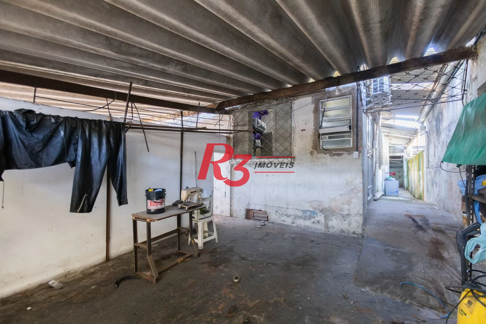 Casa com 2 dormitórios à venda, 157 m² por R$ 600.000,00 - Estuário - Santos/SP