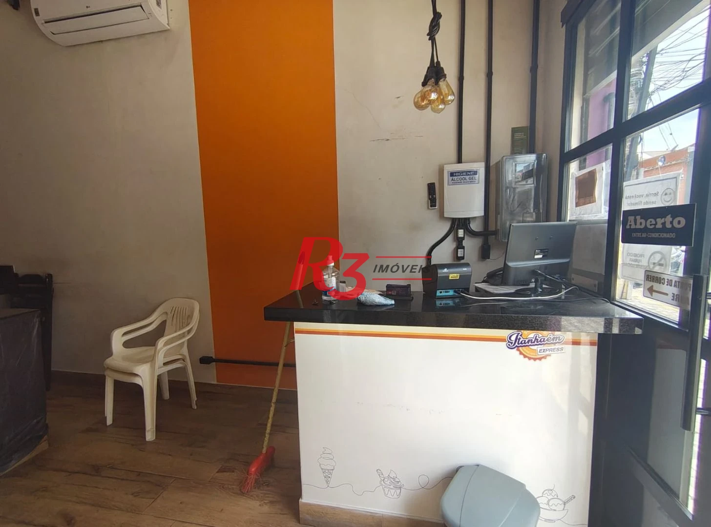Loja para alugar, 45 m² por R$ 3.000,00/mês - Macuco - Santos/SP