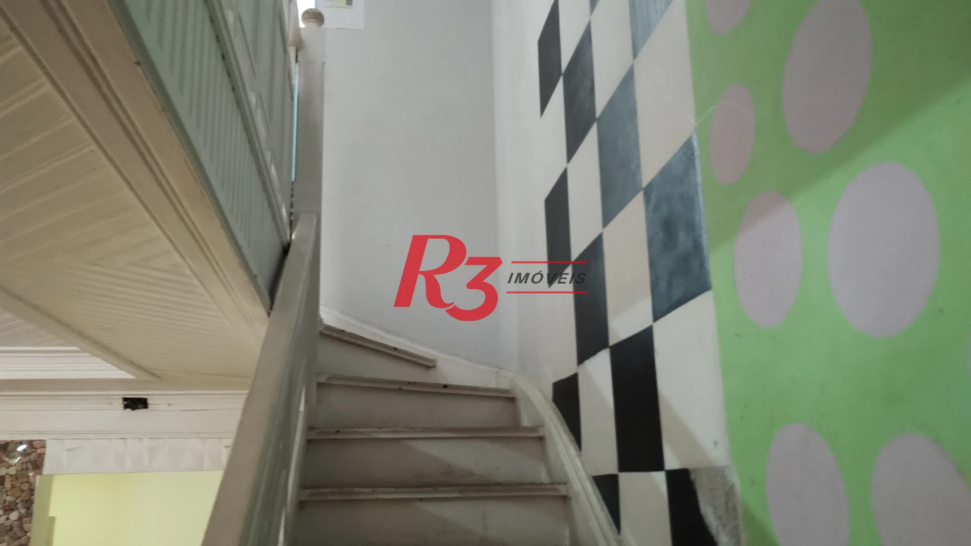 Casa com 3 dormitórios para alugar, 127 m² por R$ 6.424,34/mês - Boqueirão - Santos/SP