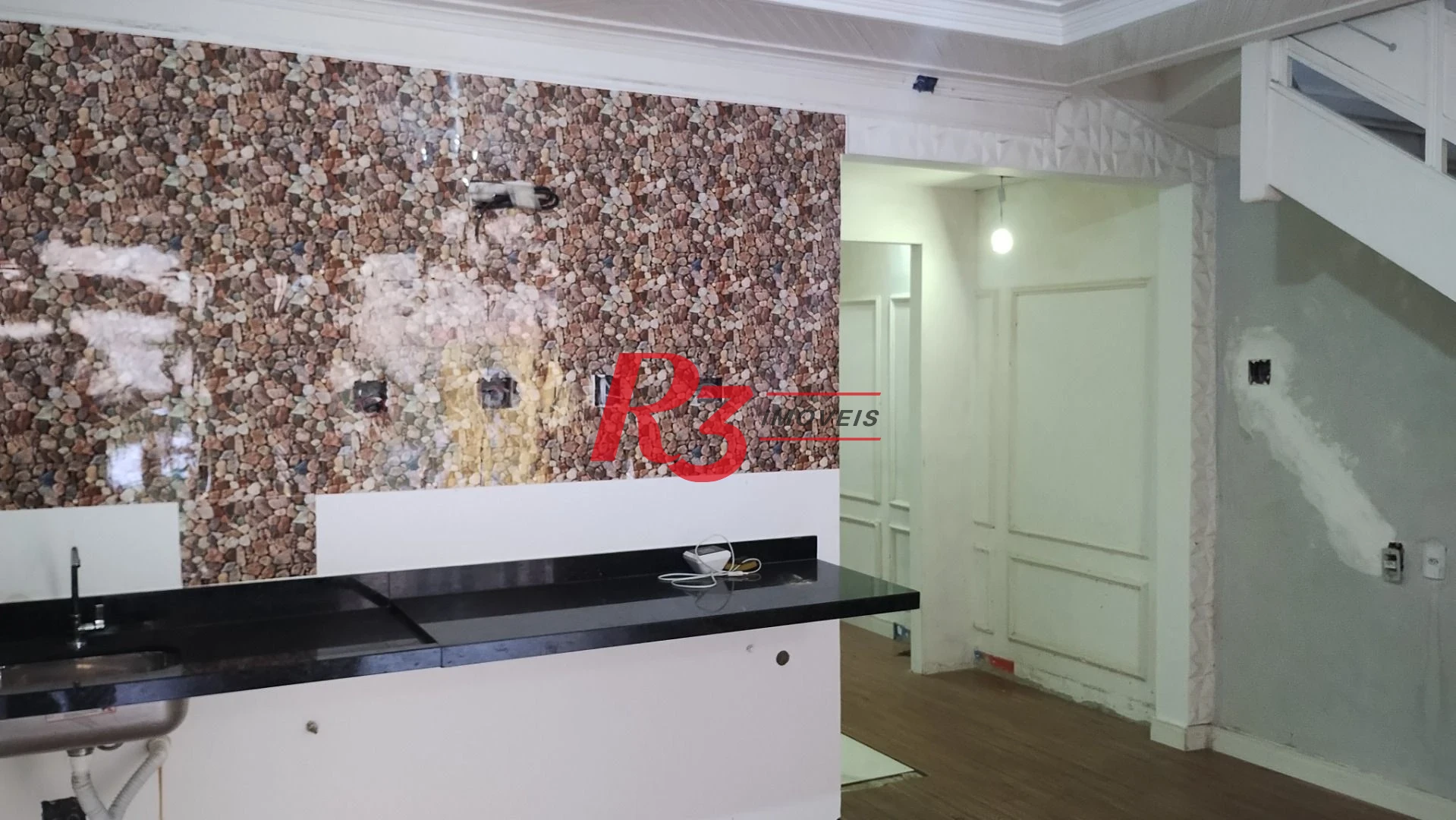Casa com 3 dormitórios para alugar, 127 m² por R$ 6.424,34/mês - Boqueirão - Santos/SP