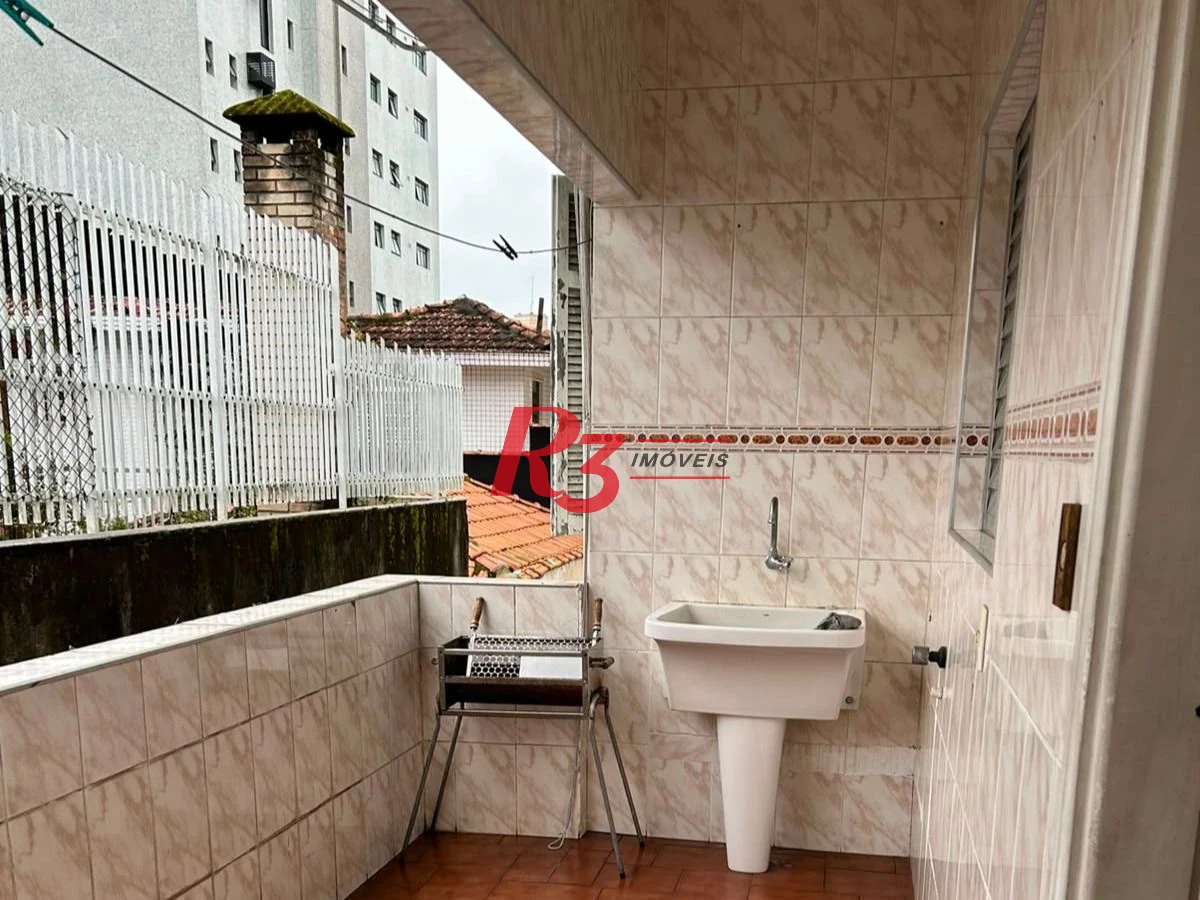 Sobrado com 3 dormitórios à venda, 85 m² por R$ 480.000,00 - Boqueirão - Santos/SP