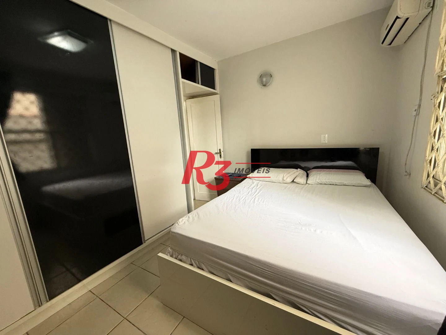 Apartamento com 2 dormitórios à venda, 70 m² por R$ 450.000,00 - Campo Grande - Santos/SP