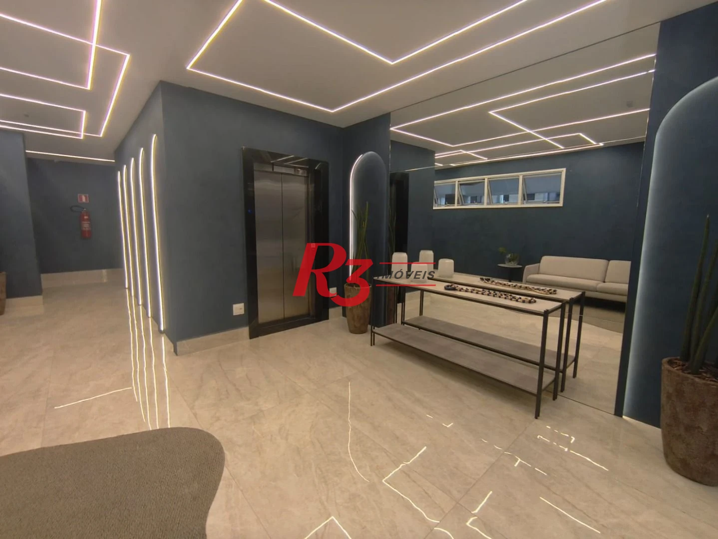 Apartamento com 2 dormitórios à venda, 67 m² por R$ 720.000,00 - Macuco - Santos/SP