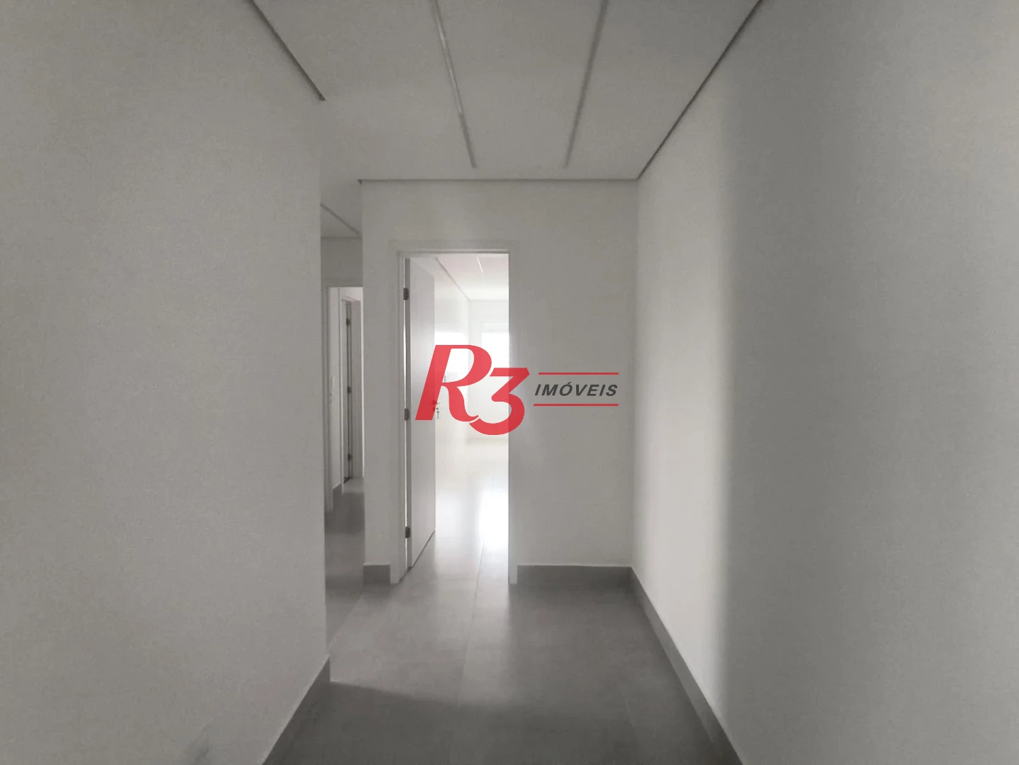 Apartamento com 2 dormitórios à venda, 67 m² por R$ 720.000,00 - Macuco - Santos/SP