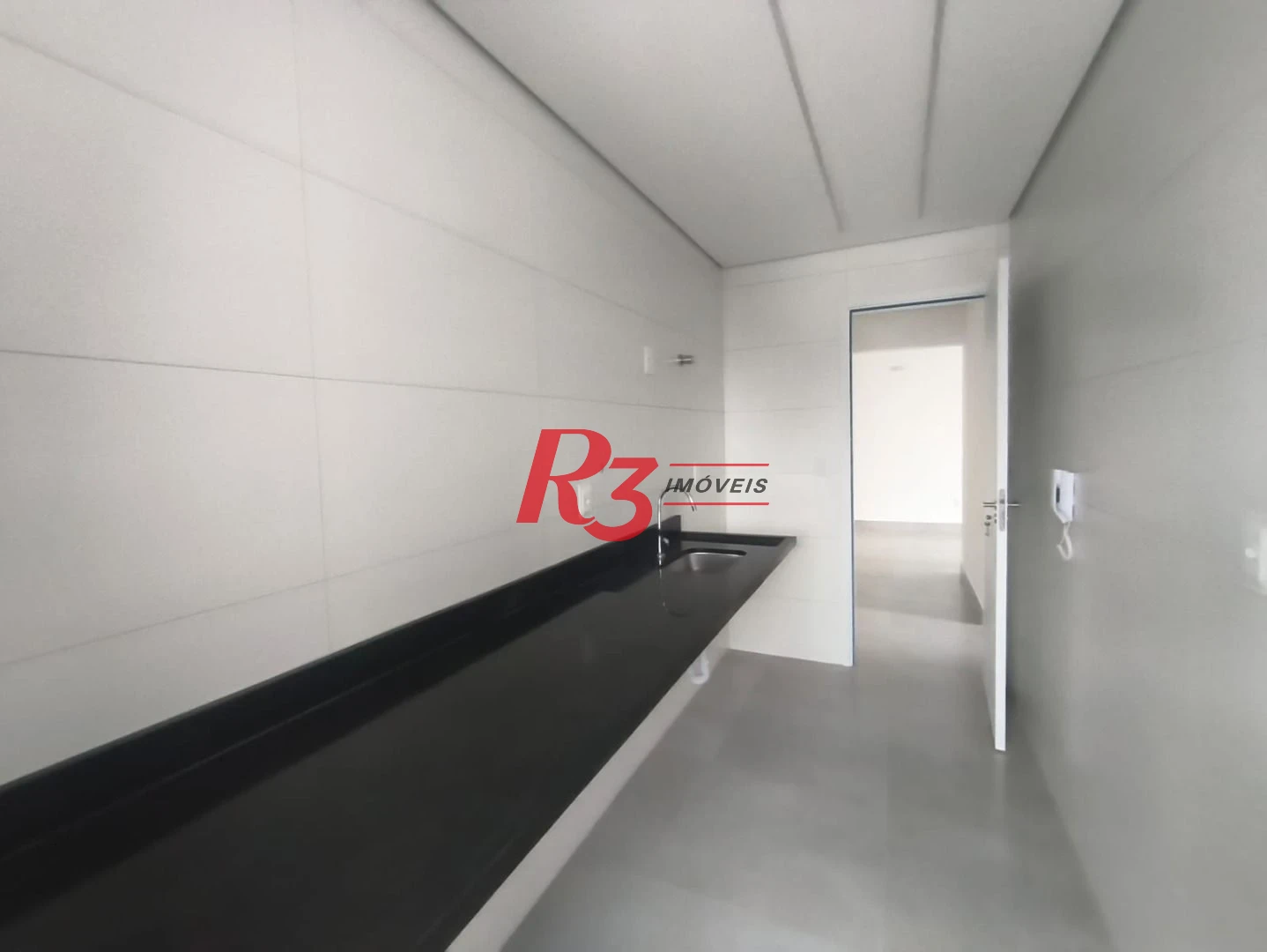 Apartamento com 2 dormitórios à venda, 67 m² por R$ 720.000,00 - Macuco - Santos/SP