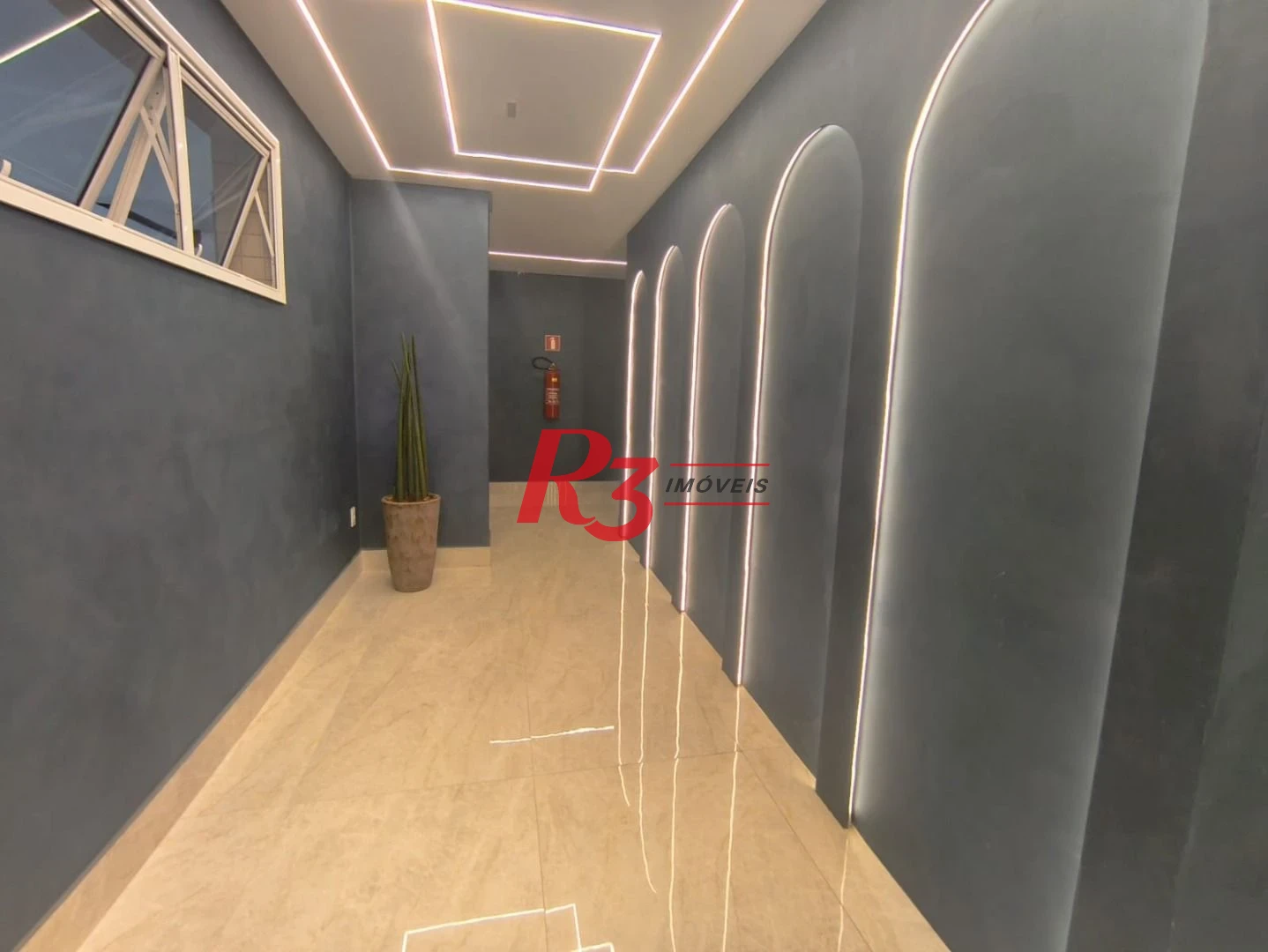 Apartamento com 2 dormitórios à venda, 67 m² por R$ 720.000,00 - Macuco - Santos/SP
