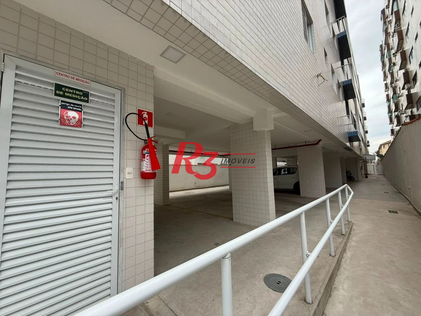 Apartamento com 2 dormitórios à venda, 65 m² por R$ 520.000,00 - Macuco - Santos/SP