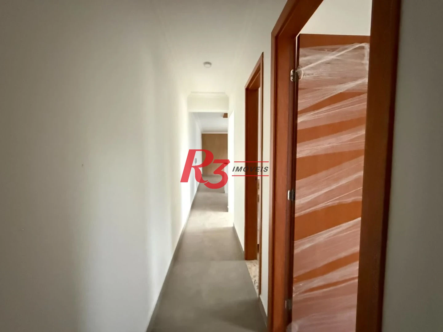 Apartamento com 2 dormitórios à venda, 70 m² por R$ 540.000,00 - Macuco - Santos/SP
