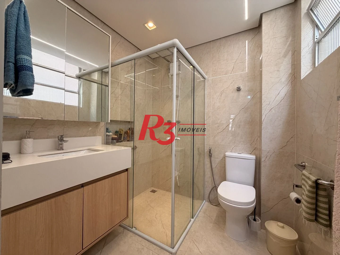 Apartamento com 3 dormitórios à venda, 119 m² por R$ 830.000,00 - Gonzaga - Santos/SP
