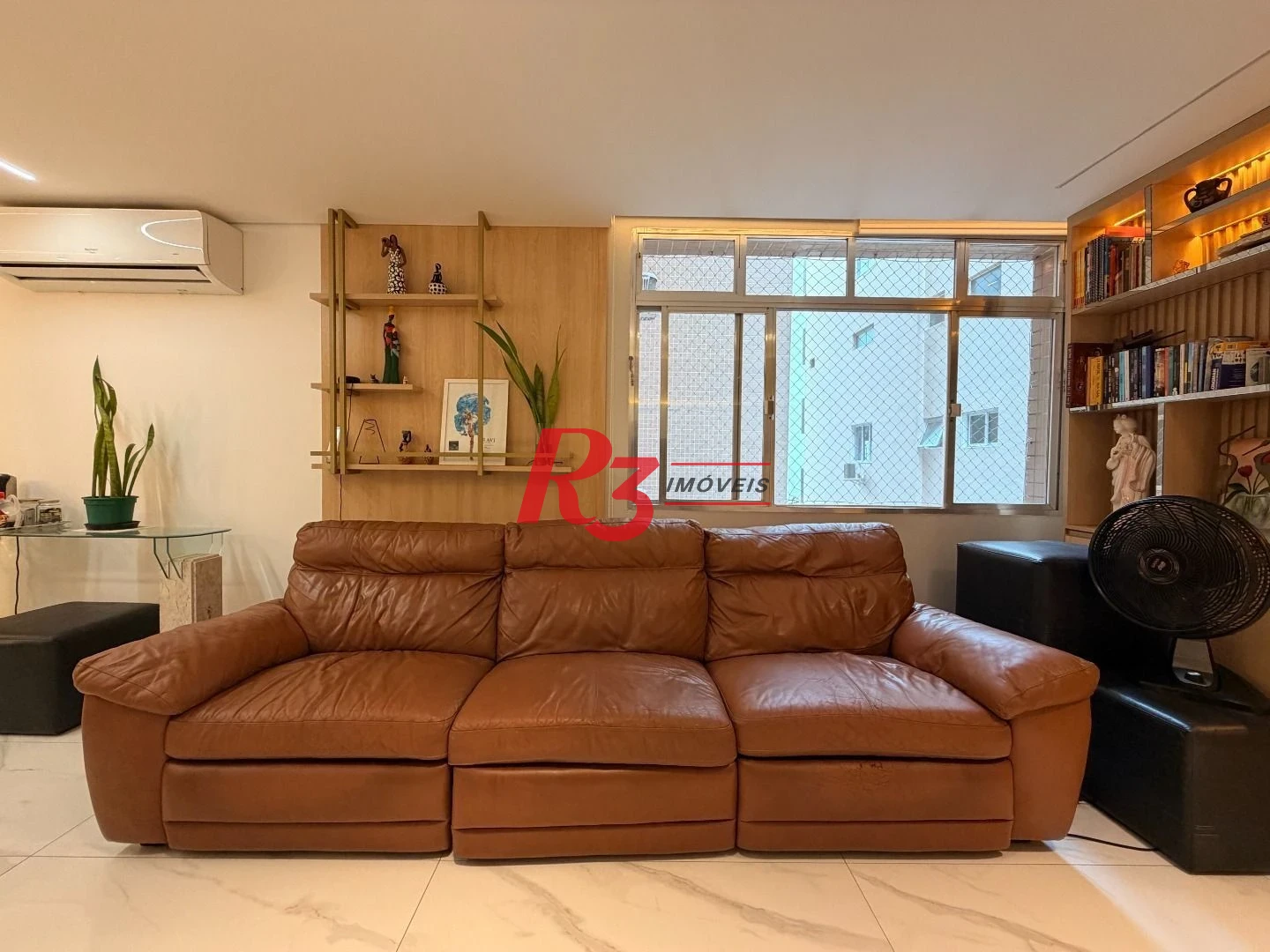 Apartamento com 3 dormitórios à venda, 119 m² por R$ 830.000,00 - Gonzaga - Santos/SP