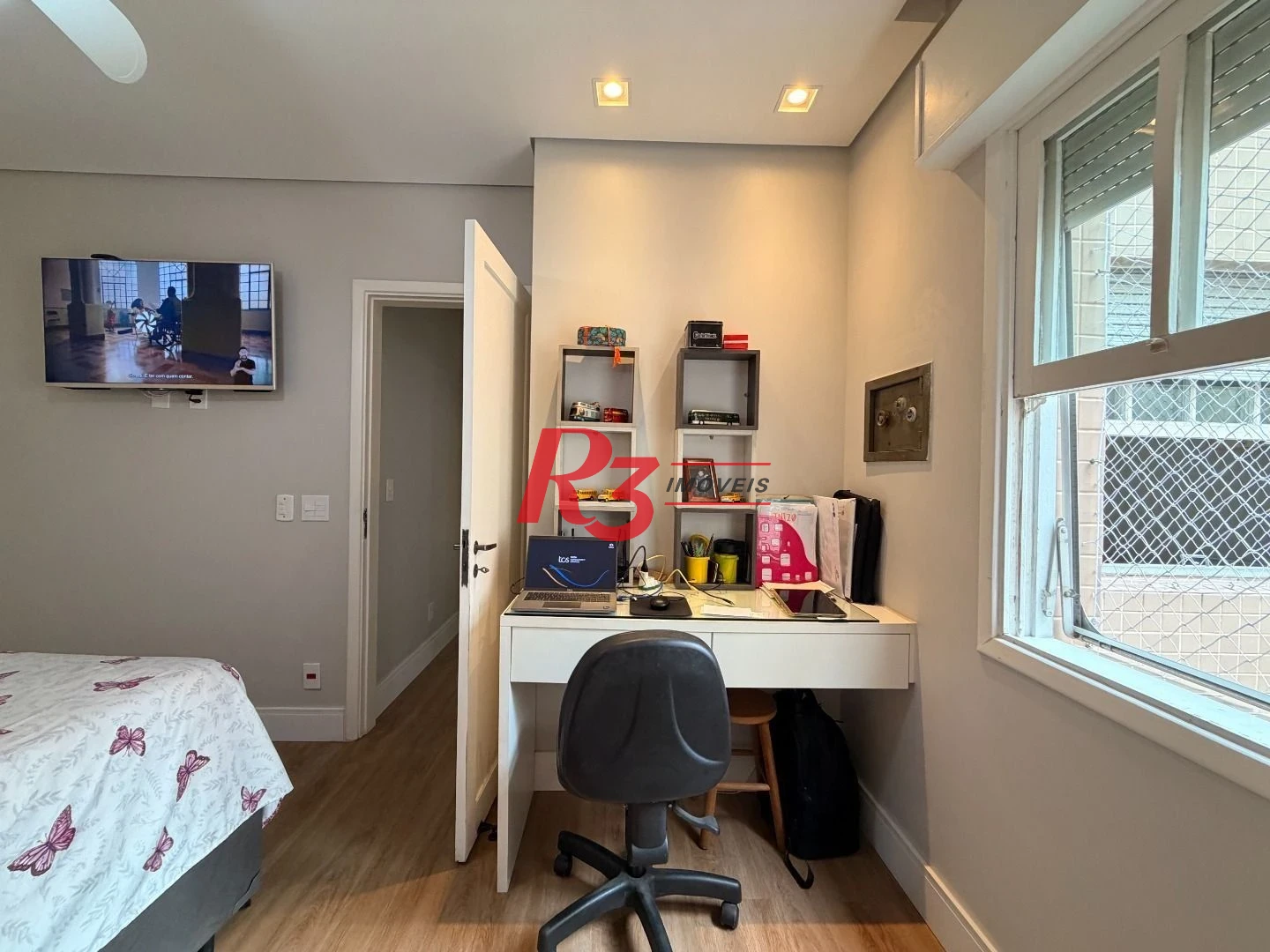 Apartamento com 3 dormitórios à venda, 119 m² por R$ 830.000,00 - Gonzaga - Santos/SP