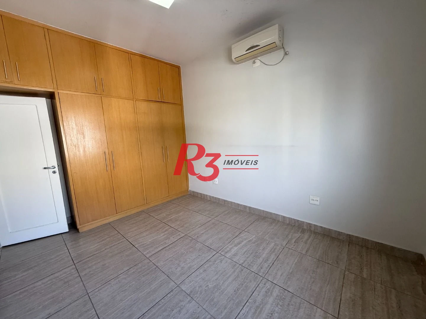 Sobrado com 3 dormitórios, 152 m² - venda por R$ 1.700.000,00 ou aluguel por R$ 13.000,00/mês - Aparecida - Santos/SP
