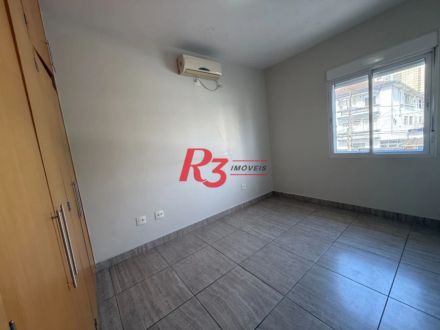 Sobrado com 3 dormitórios, 152 m² - venda por R$ 1.700.000,00 ou aluguel por R$ 13.000,00/mês - Aparecida - Santos/SP