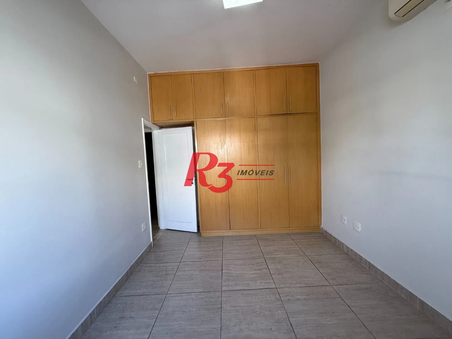 Sobrado com 3 dormitórios, 152 m² - venda por R$ 1.700.000,00 ou aluguel por R$ 13.000,00/mês - Aparecida - Santos/SP
