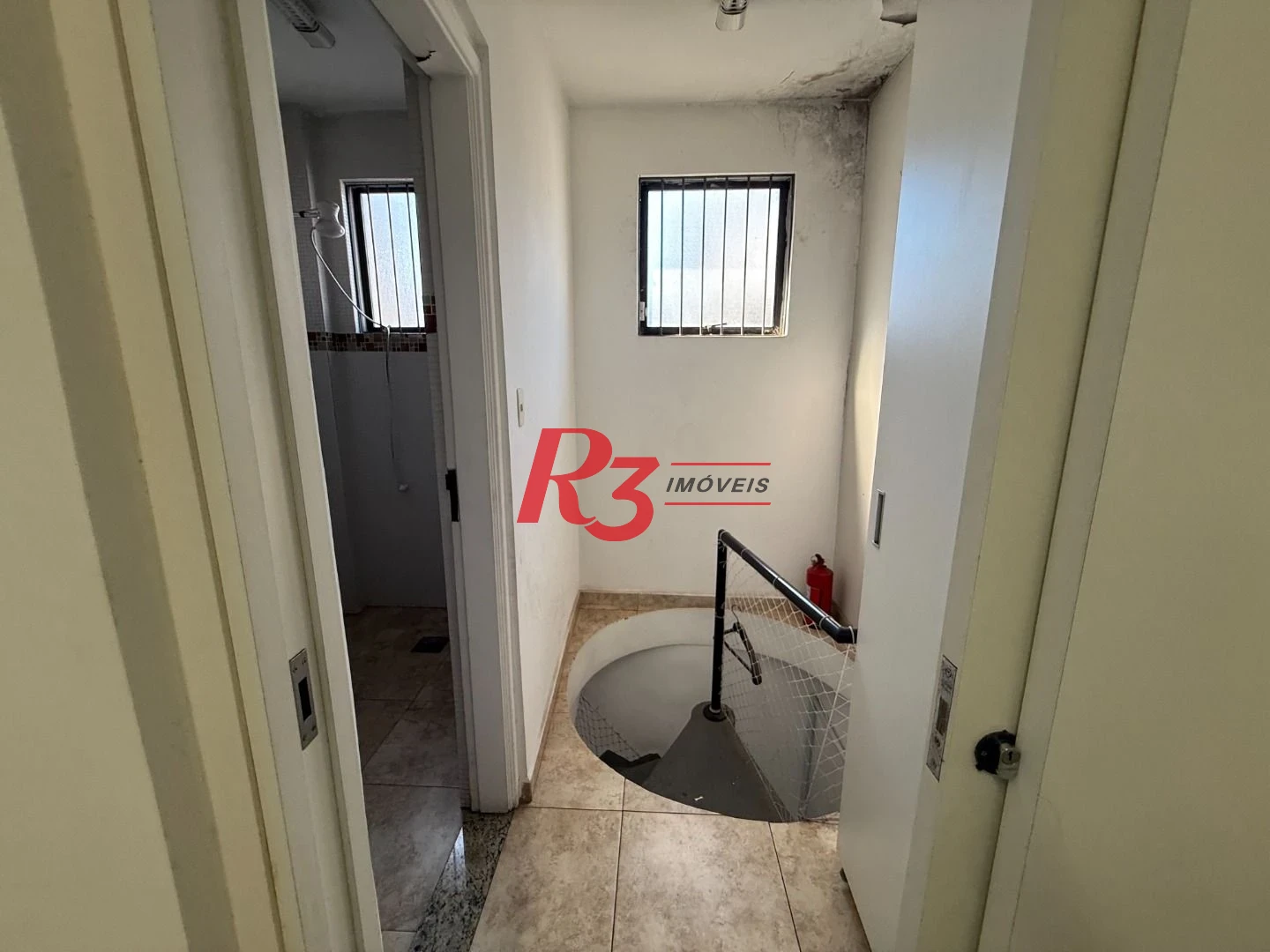 Sobrado, 321 m² - venda por R$ 3.000.000,00 ou aluguel por R$ 25.000,00/mês - Campo Grande - Santos/SP