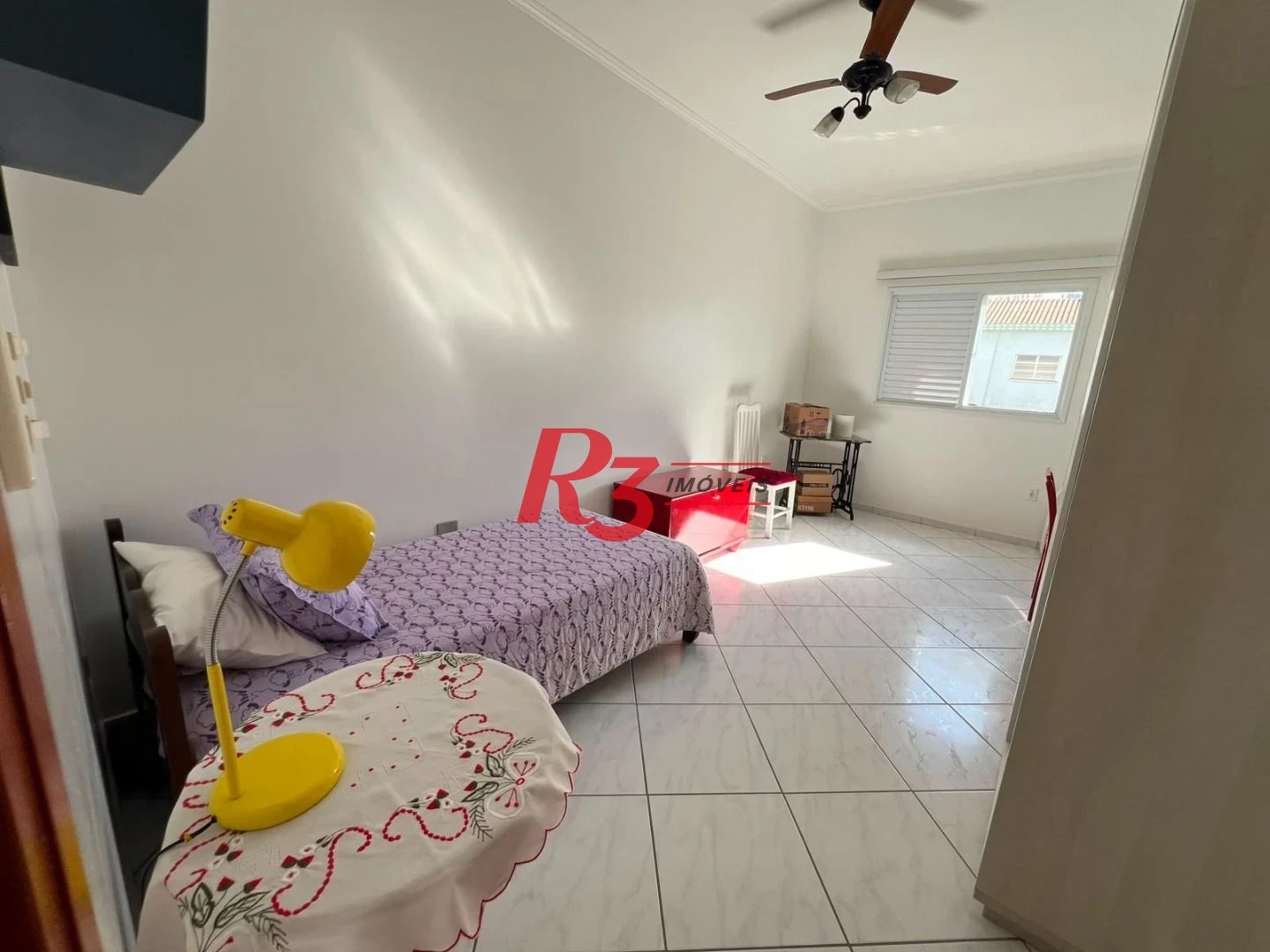 Sobrado com 3 dormitórios à venda, 164 m² por R$ 1.125.000,00 - Marapé - Santos/SP