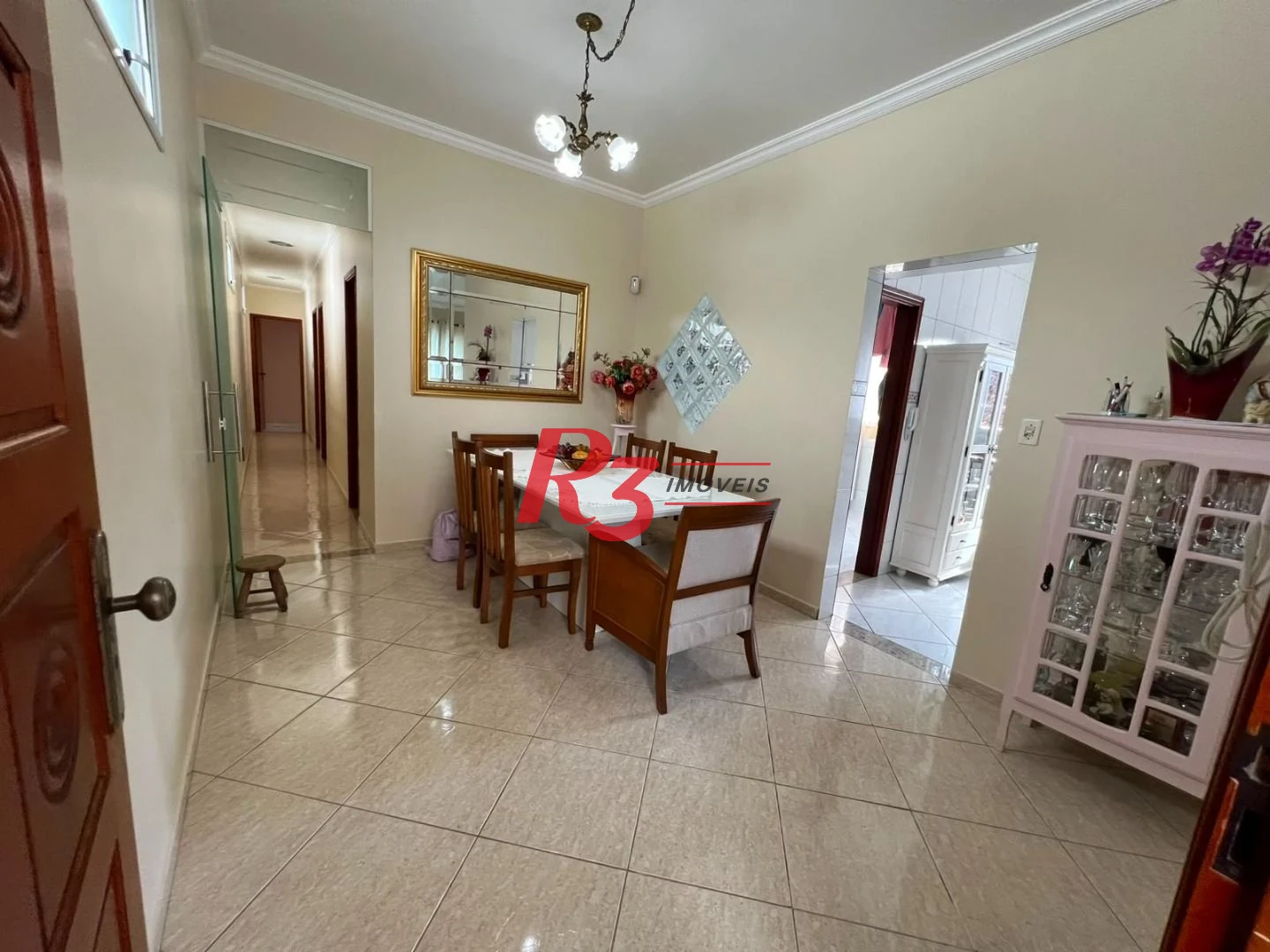 Sobrado com 3 dormitórios à venda, 164 m² por R$ 1.125.000,00 - Marapé - Santos/SP